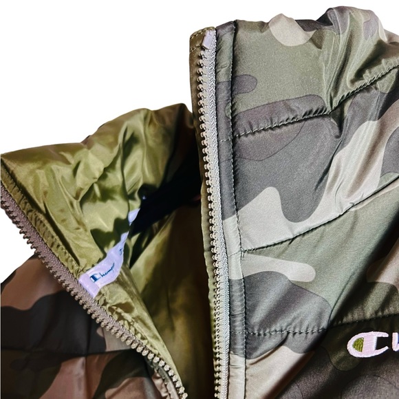 Champion Camouflage Puffer Jacket Size L NWT - Picture 7 of 8